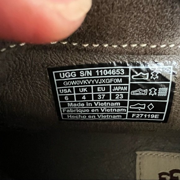 UGG Varney Casual Boots size 6 - Picture 9 of 11